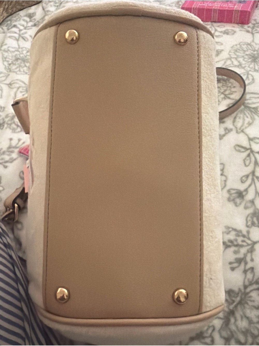 Juicy Couture Beige and Pink Embroidered Satchel with Charm - Picture 4 of 4